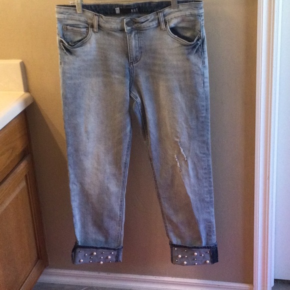 Kut from the Kloth Denim - Kut jeans with pearl embellishment cuffs.